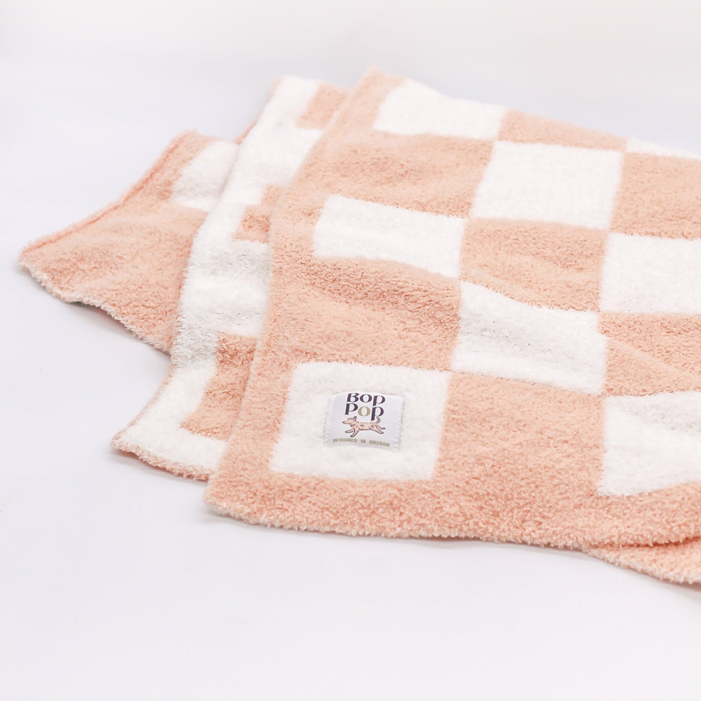 Winter pet blanket, ultra premium plush Oeko-tex Standard 100 Mini pet blanket for pets dogs cats with checkerboard tan white plush, cozy soft fabric mat bop pop pets Holiday gift for pets and pet owners pink blanket. Super warm blanket for dogs, cats and humans. fuzzy texture blanket