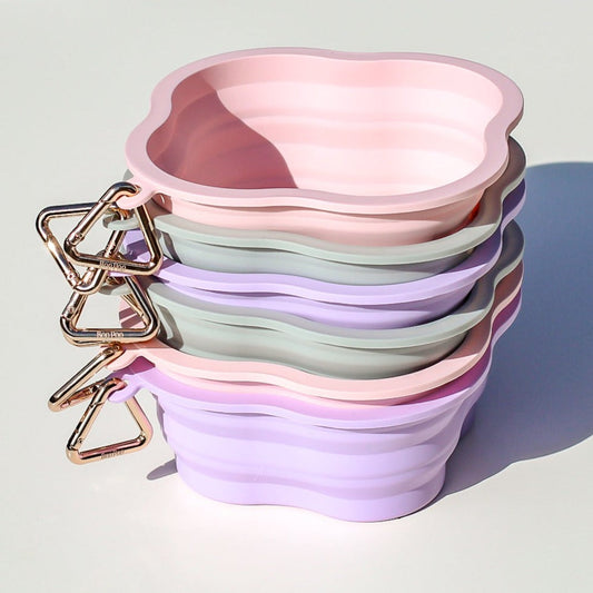 pink pastel stylish silicone water bowl pets dogs cats collapsible foldable portable travel bowl or hiking  bowl for drinking or feeding. Pocket sized dog walking bop pop pets accessories Small Medium size dogs water capacity small to large pets with gold triangle carabiner clasp