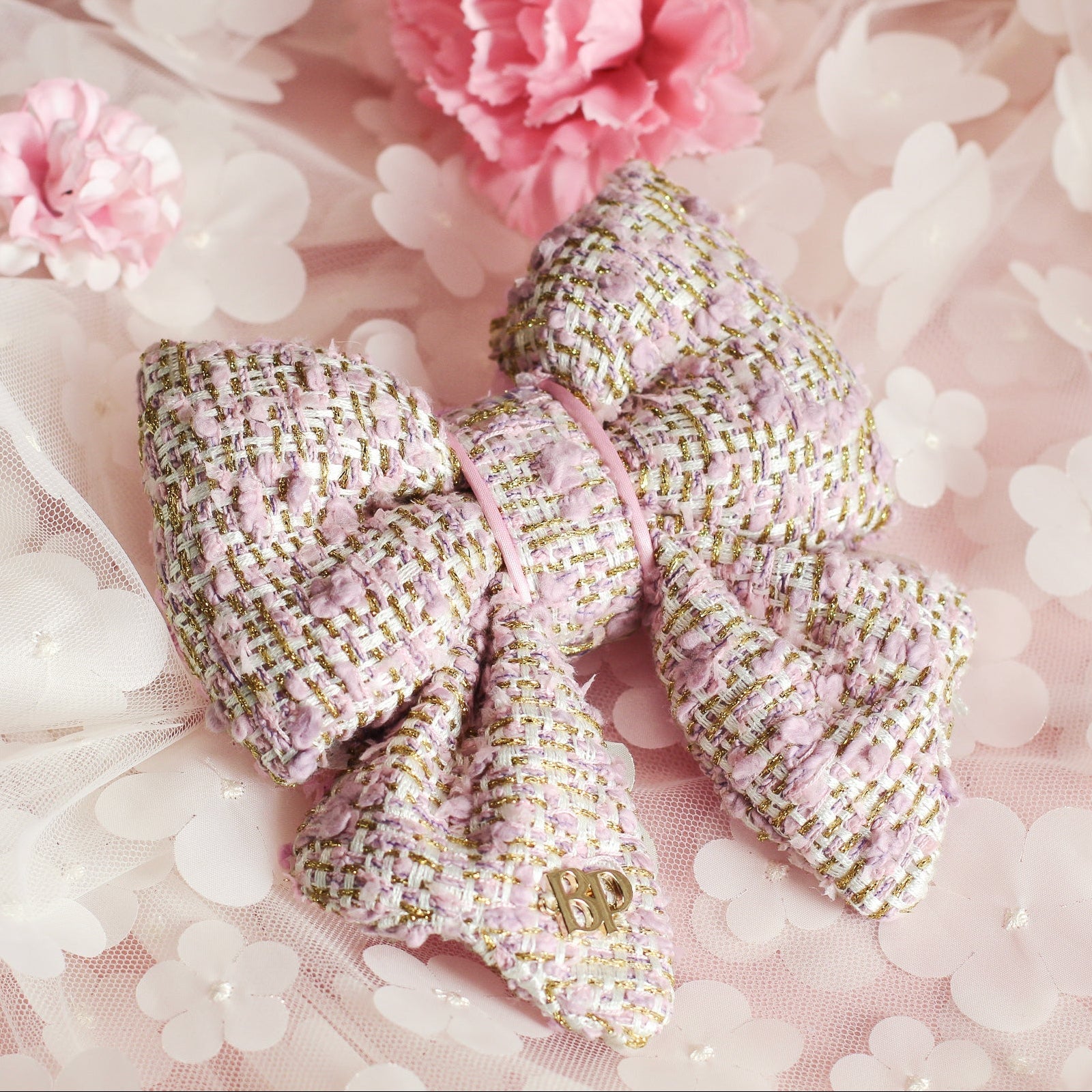 pink lilac tweed sailor bow for dogs cats in a textured tweed with gold threading. Bop Pop pets pet accessory.